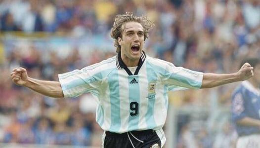 魔鬼训练的肌肉男,魔鬼肌肉男打败日本空手道