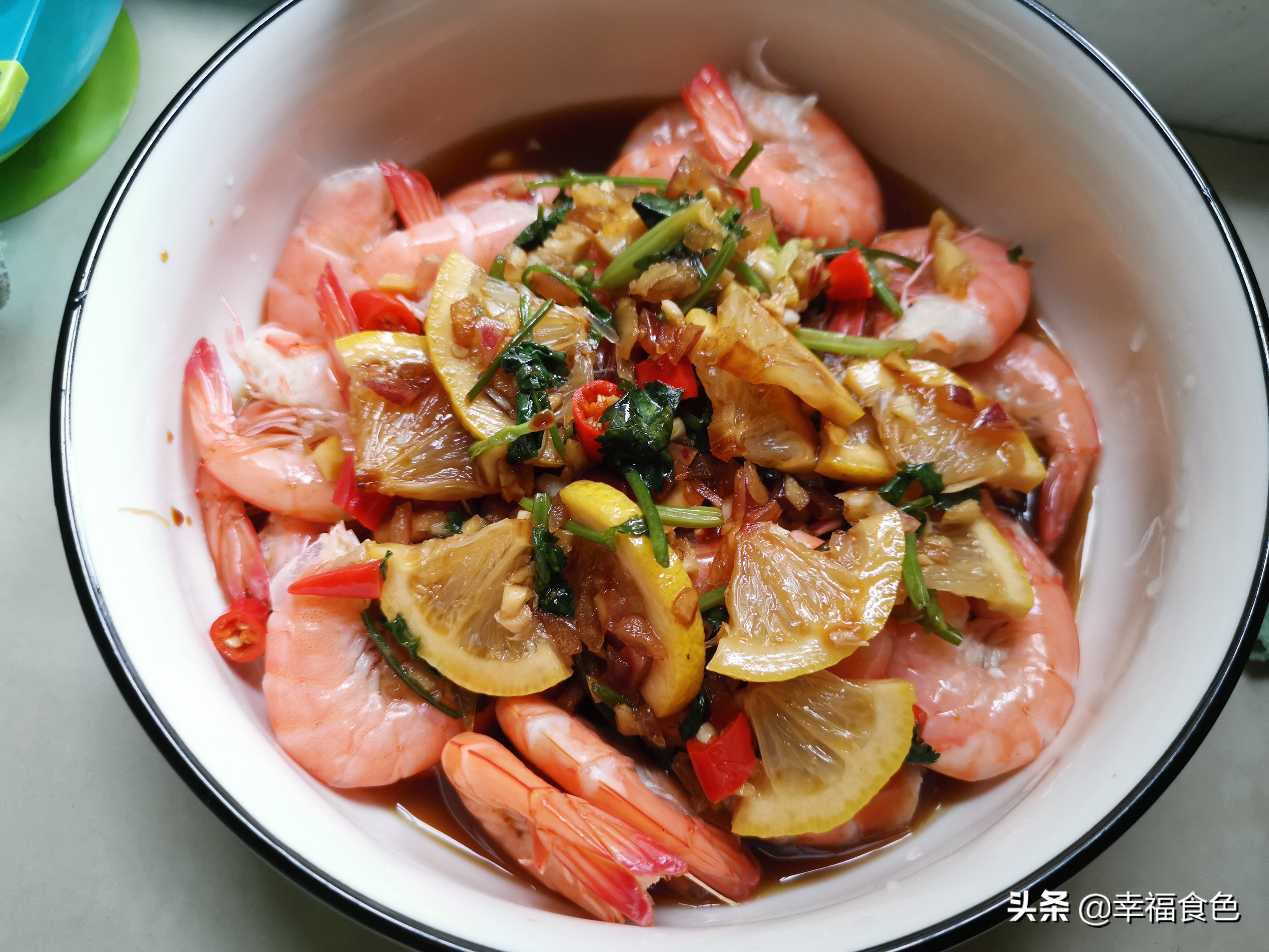 酸辣爽口柠檬虾在家自己做,酸辣柠檬虾最简单做法