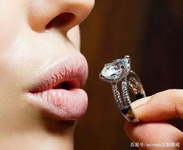 钻石和莫桑石最简单的辨真伪法,芙蓉王钻石如何辨别真伪