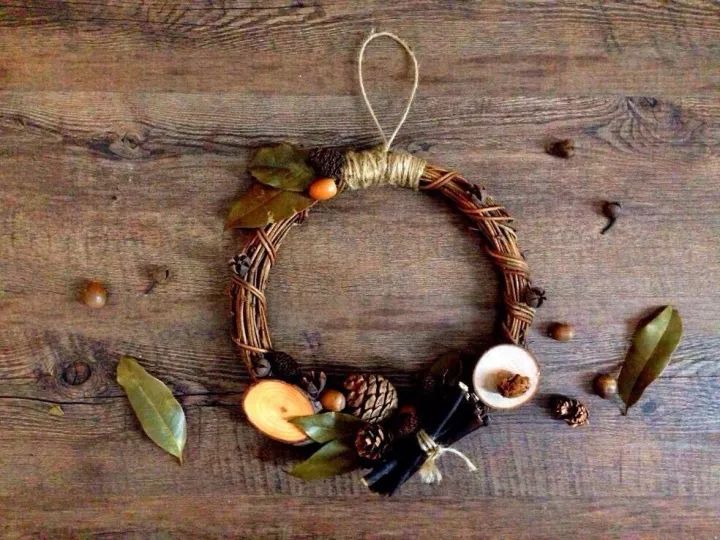 她31岁放弃北漂，回归自然，用枯枝败叶，打造了一个梦幻森林