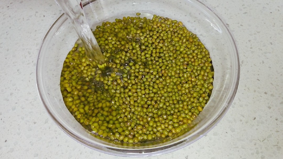 怎么做夏日解暑绿豆糕,自制绿豆糕的最佳方法