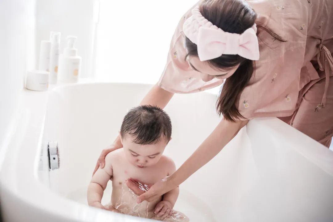 痱子和湿疹如何正确区分,怎么区分痱子和湿疹