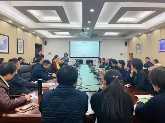 新浪微博文图直播ACT国际课程联盟成立大会