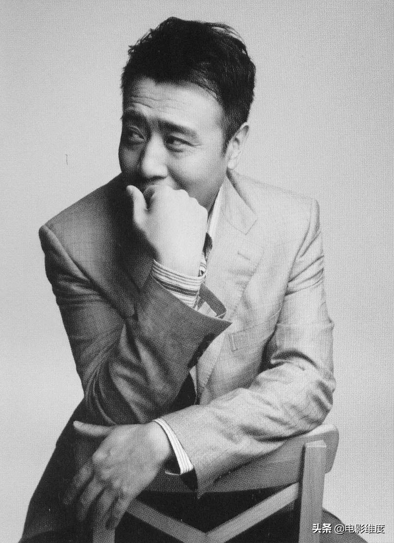 50岁于和伟妻子同台,于和伟和妻子最近的视频