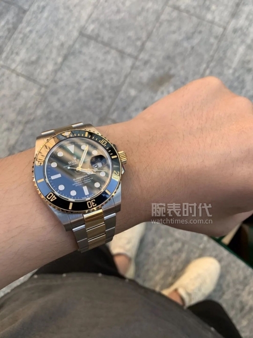 网友晒上千万的手表,网友晒1300手表