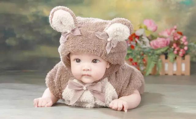 孩子喝水被呛到气管怎么办,小孩喝水被呛到怎么解决