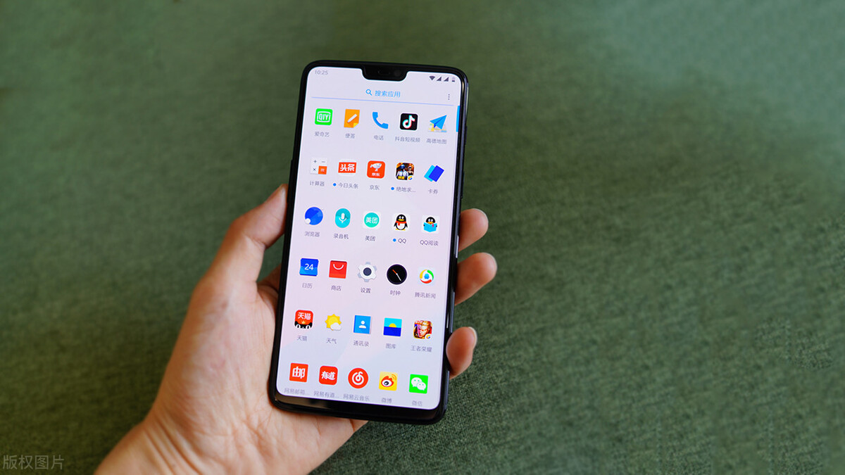 手机年年换，二手手机市场火热，看2021有哪些二手手机值得入手？