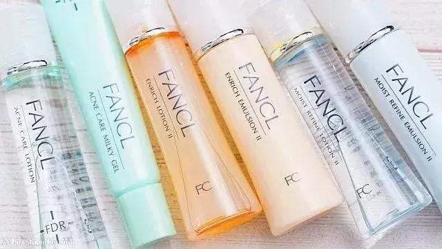 周杰伦代言过的护肤品盘点,周杰伦日本女主