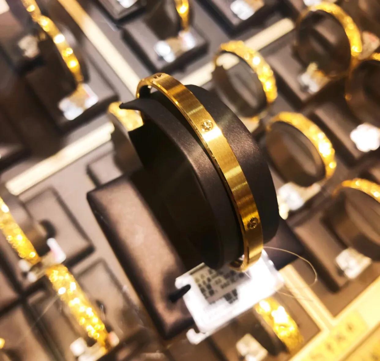 老凤祥代言人赵雅芝珠宝图片,老凤祥赵雅芝