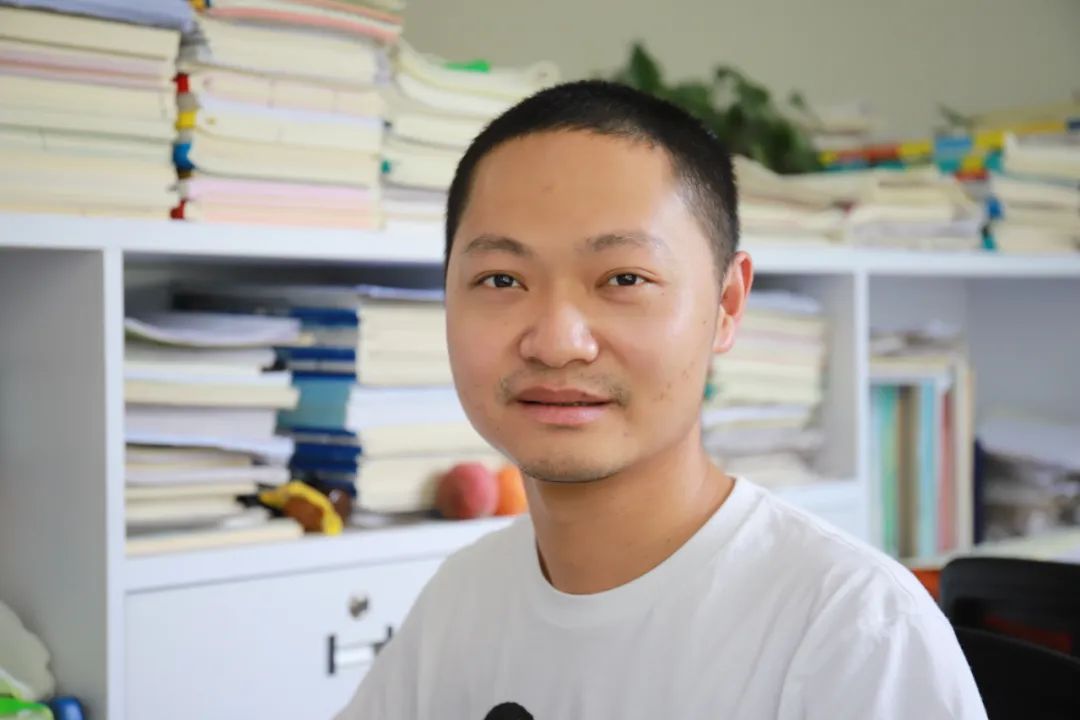 十堰市民感人视频,十堰市东风高中视频