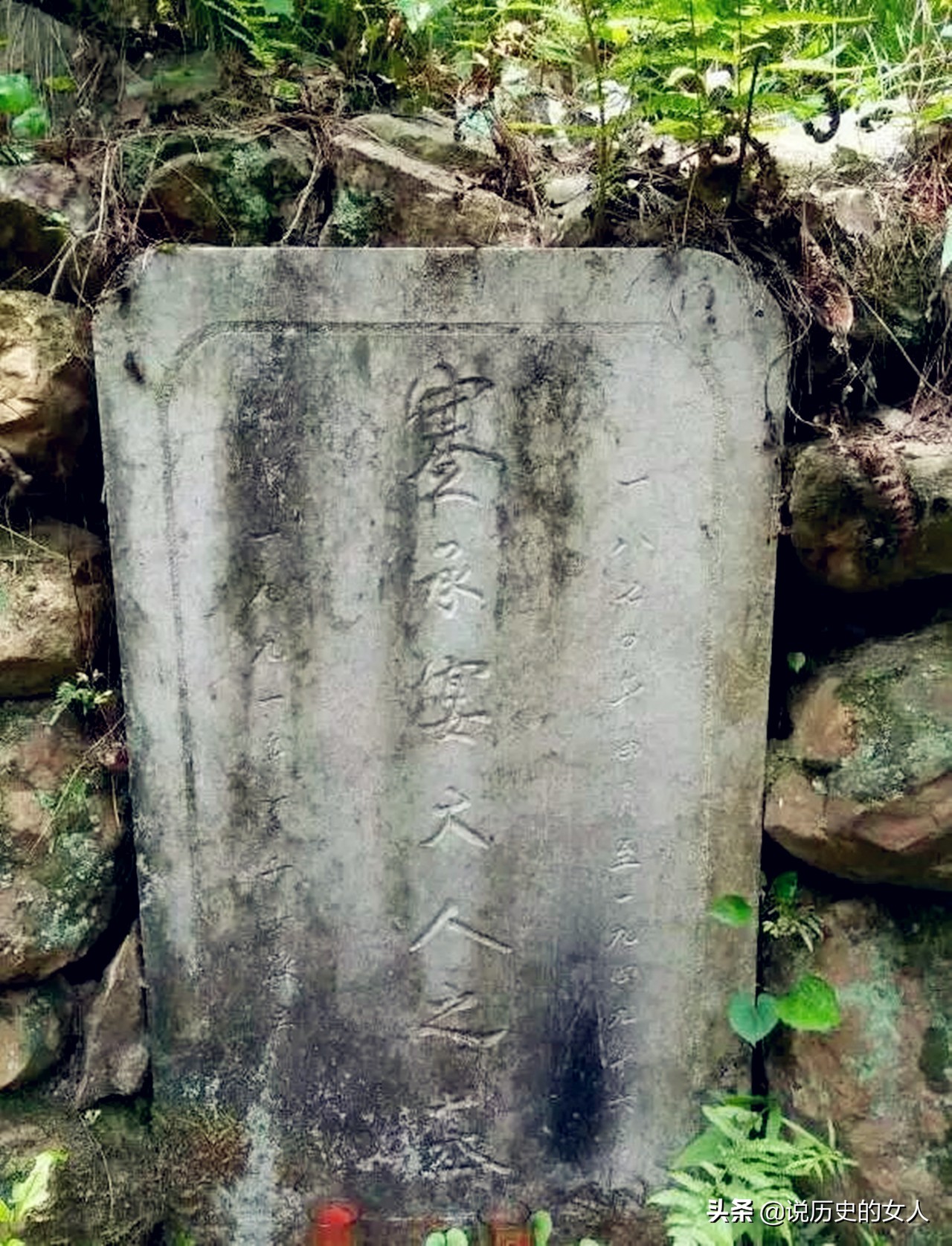 贺龙岳父，为革命不惜坐牢，牺牲4位亲人，临终遗嘱不入土