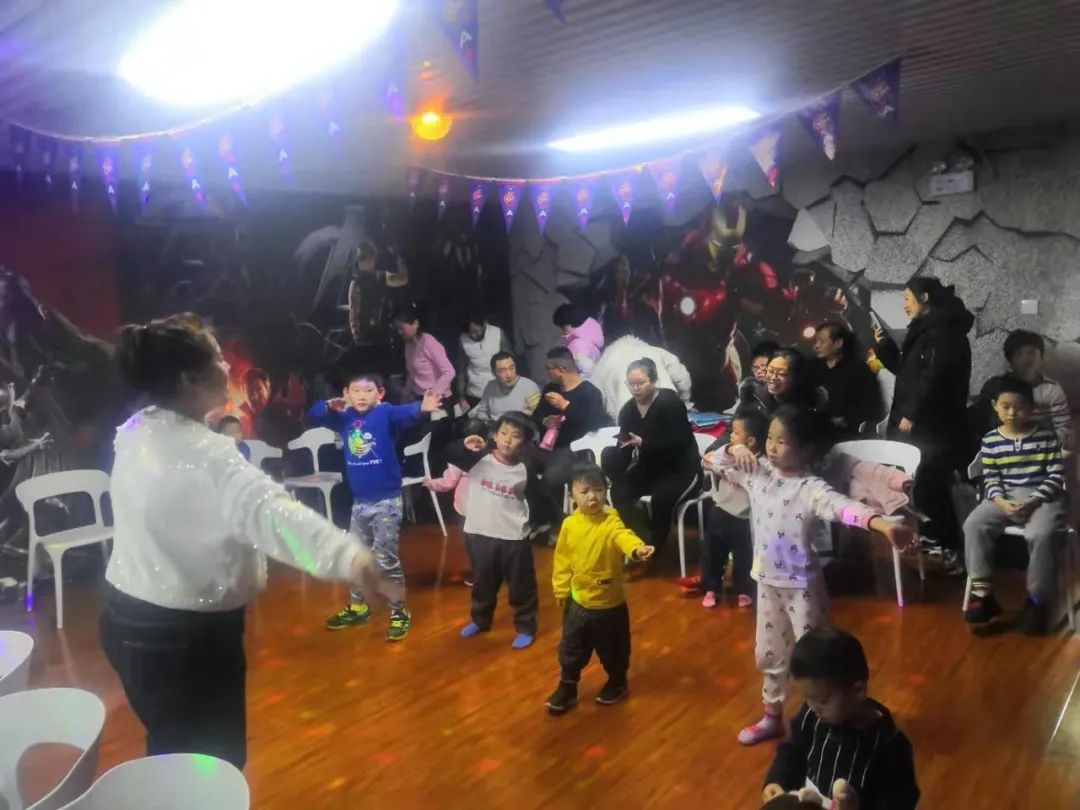 携手战“疫”,卡巴在行动线上智趣课堂50个主题,速速免费来领吧