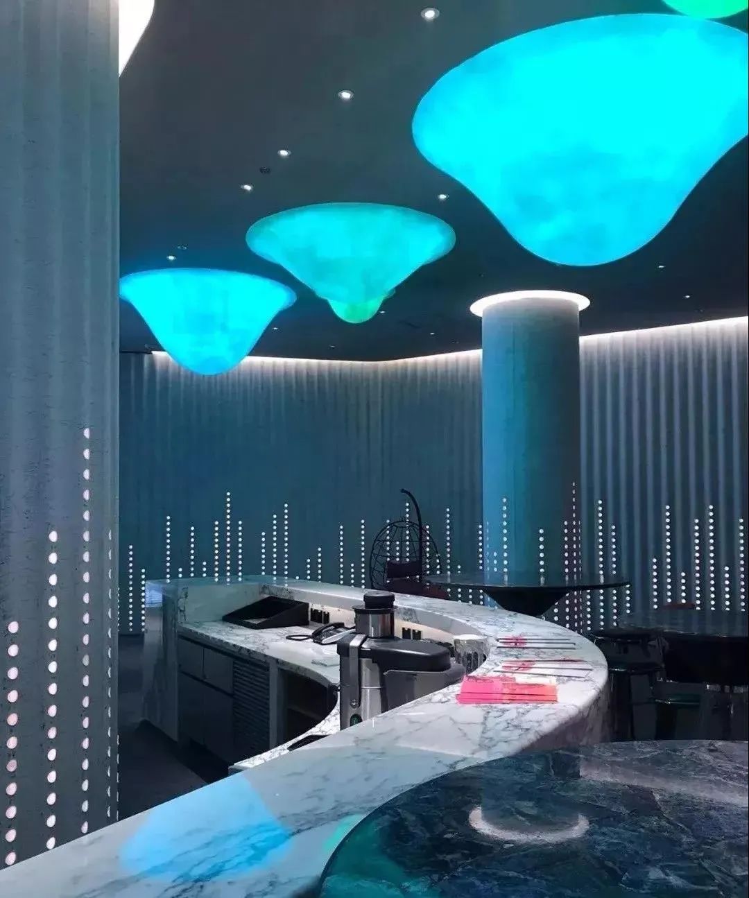 十大最美国际酒店,全球30个最美的野奢酒店