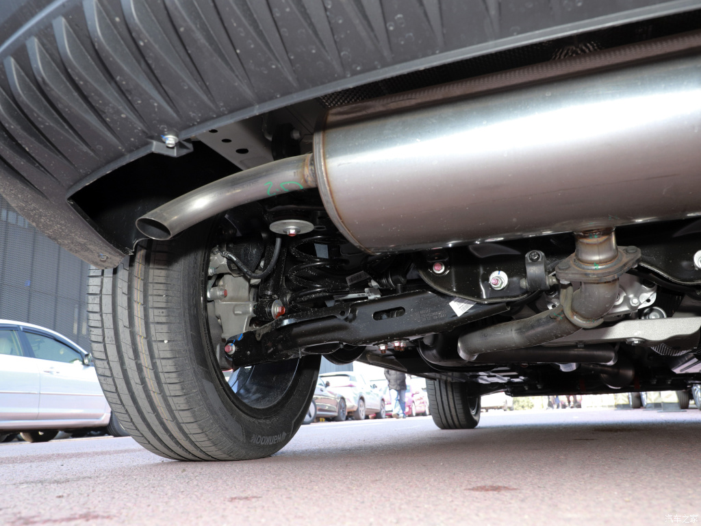 哈弗h6新款2.0t加多少机油,