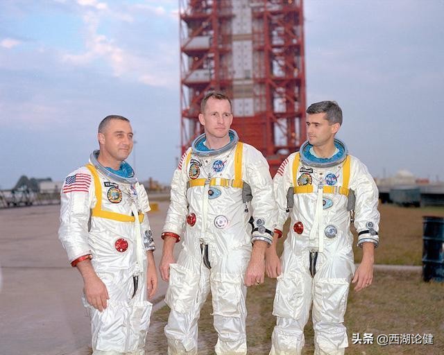 阿姆斯特朗登月诡异事件,登月第一人阿姆斯特朗真实记录