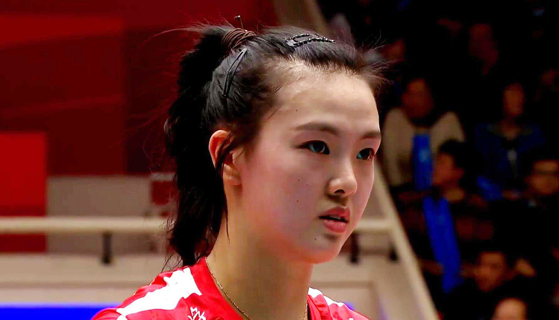 女排张常宁冠军体育精神精彩瞬间,女排张常宁全家福父亲节