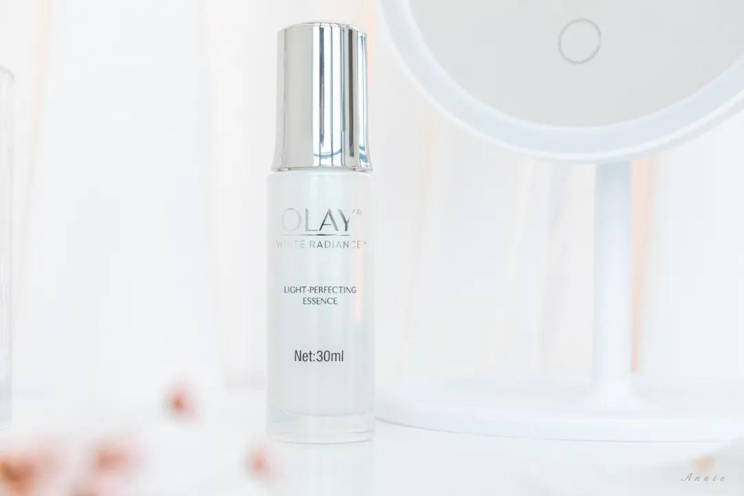 十大美白淡斑精华测评,公认最好用的4款美白精华