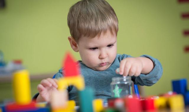 如果发现孩子两次偷东西怎么教育,小孩第一次偷东西怎么教育