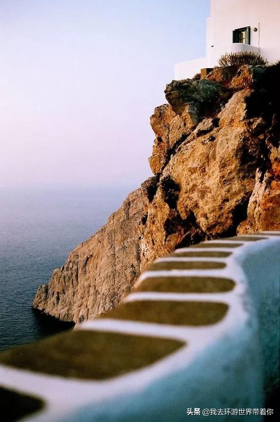 希腊旅行爱琴海,希腊爱琴海悬崖酒店费用