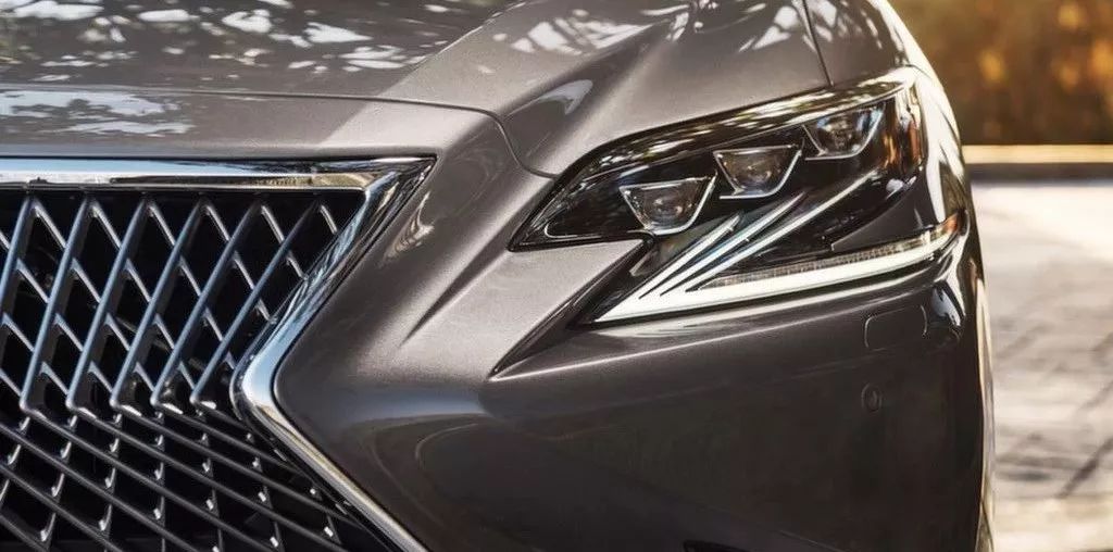 可能竞拍，才是雷克萨斯LM的正确卖车方式