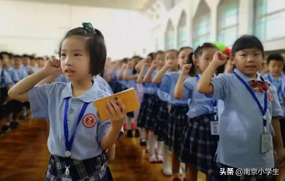 骄傲！游府西街小学又诞生了一个世界冠军