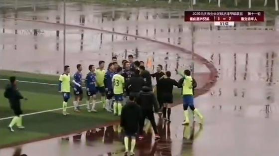 足坛激烈冲突场面,足坛火爆冲突名场面