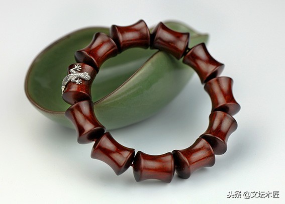 玩紫檀戴什么手套,紫檀手串一般几个珠子