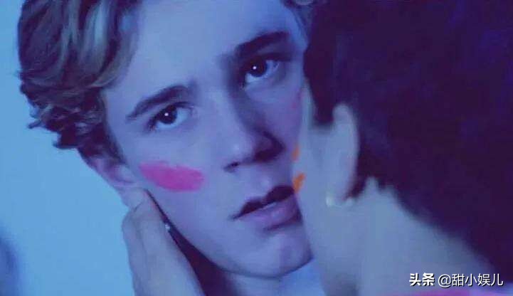 skam挪威e神什么时候喜欢小天使的 (挪威skam小天使神颜)