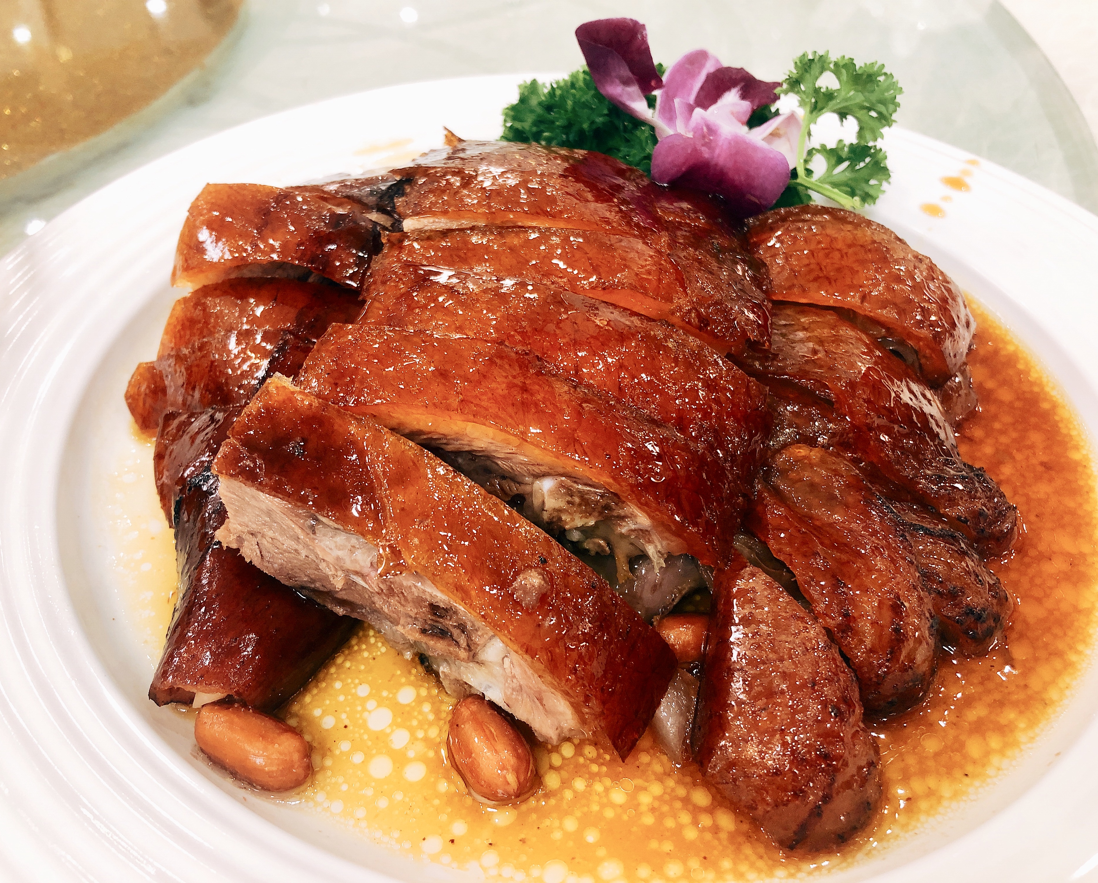 广州荔湾区吃烧鹅和猪脚,广州吃烧鸭烧鹅去哪吃