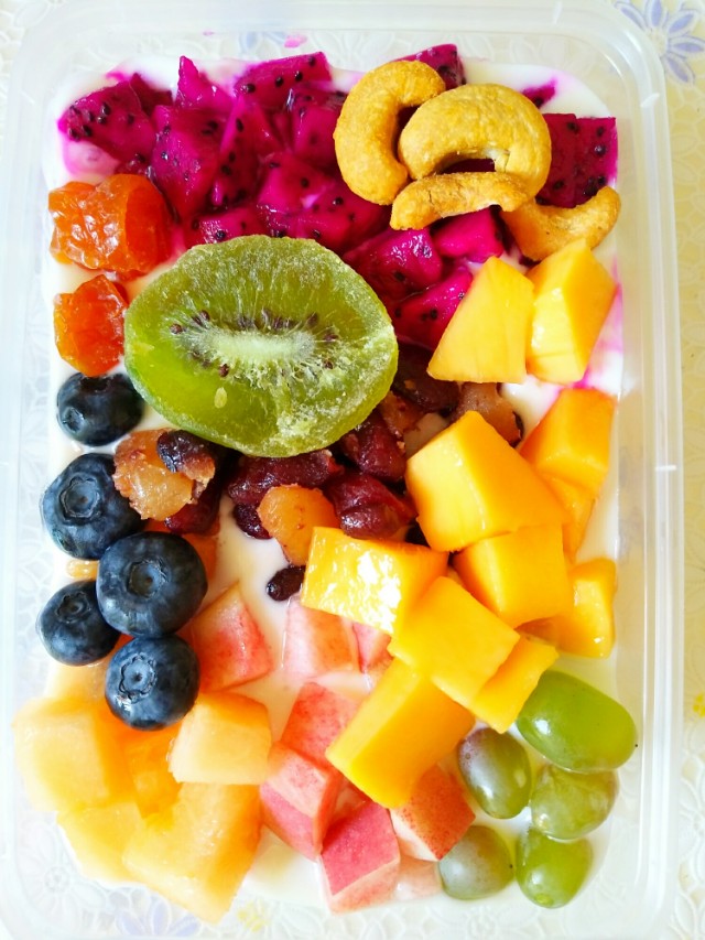 酸奶橘子水果捞,不想吃饭就来一杯酸奶水果捞