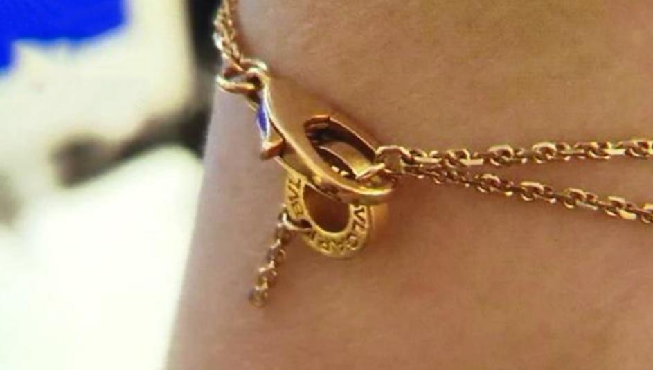 宝格丽买的项链断了去哪里修,美女花8000多买手链出现断裂