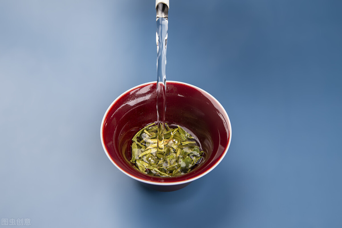 龙井茶冲泡的方法与时间,龙井茶冲泡方法抖音
