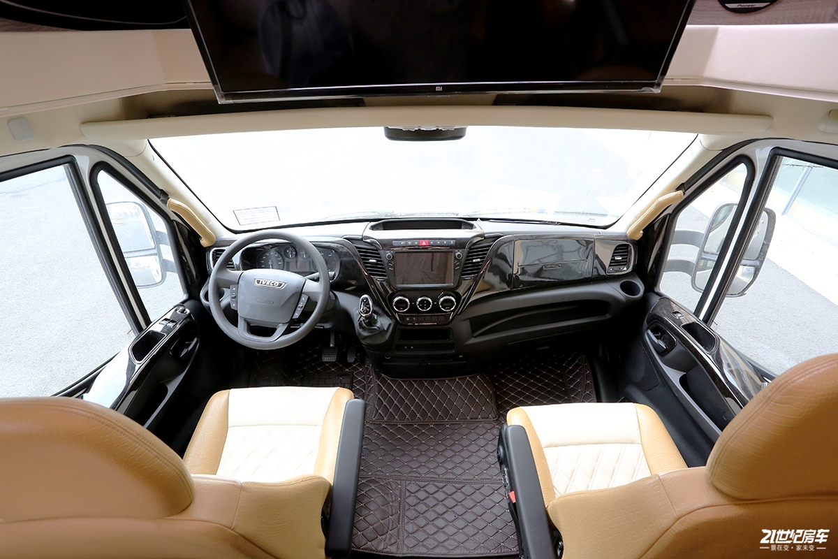 霍夫勒逸翔房车小额头,霍夫勒逸翔小顶房车