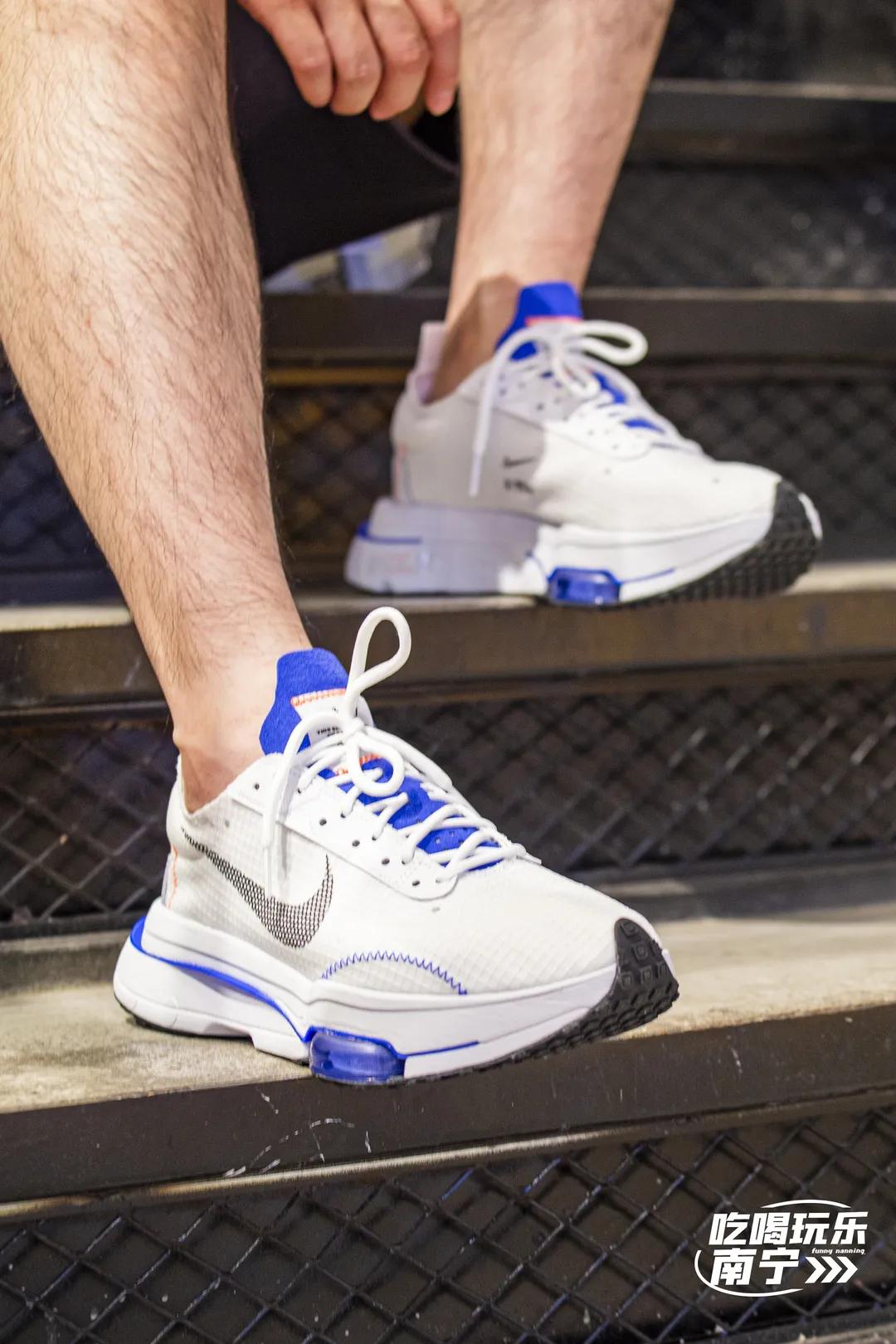 深受年轻人喜爱商品,深受年轻人喜爱的快消品