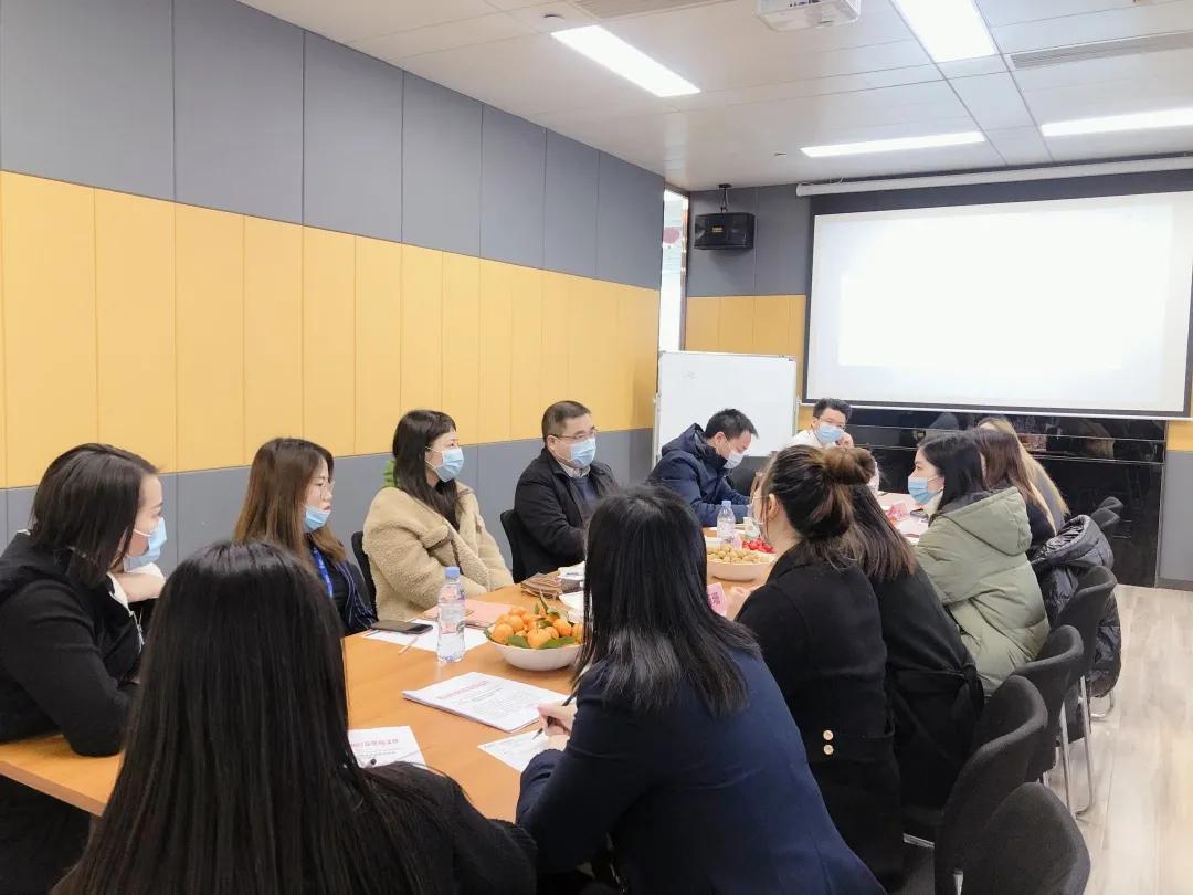 武汉市中小企业发展促进中心领导,武汉顶呱呱企业管理有限公司