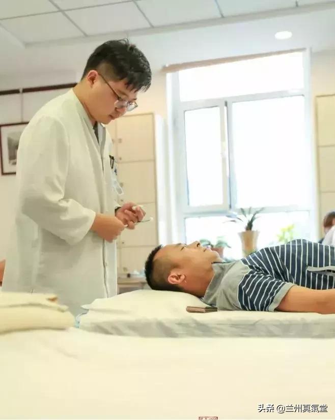 情暖母亲，爱润孩子”真氣堂亲情大型义诊义治活动