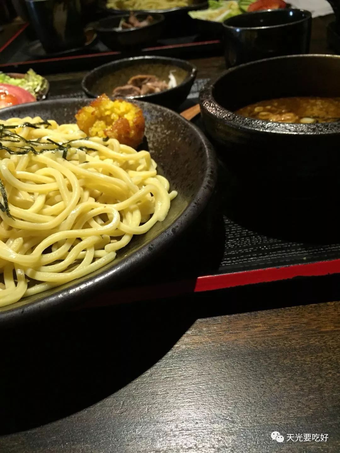 当我们谈论上海时是在谈论什么,当我们在上海谈论爱情