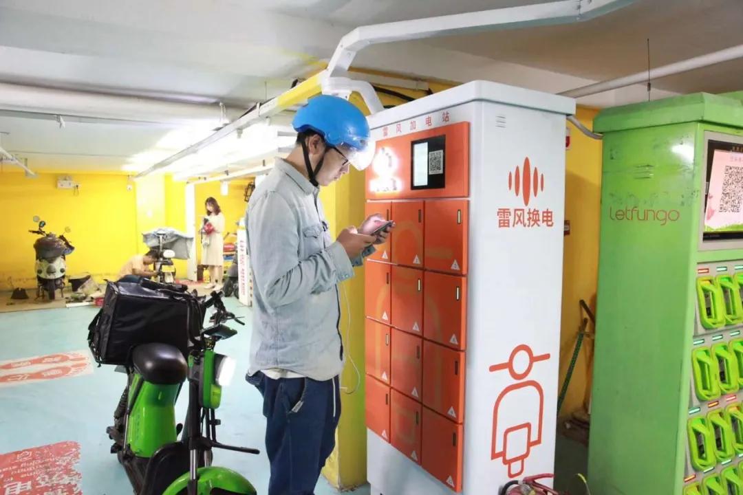 冬天不止有静电，电动车充电口也带电