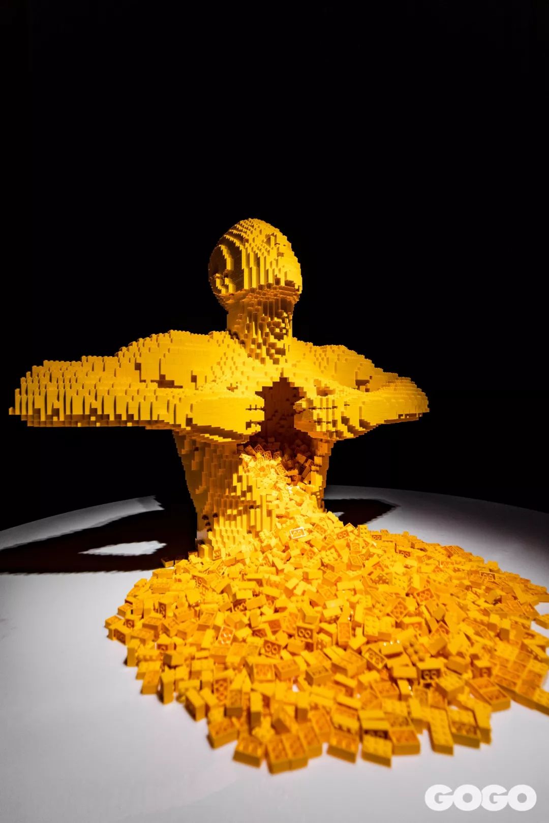 乐高双认证大师Nathan Sawaya创意大展带你解锁积木块里的世界