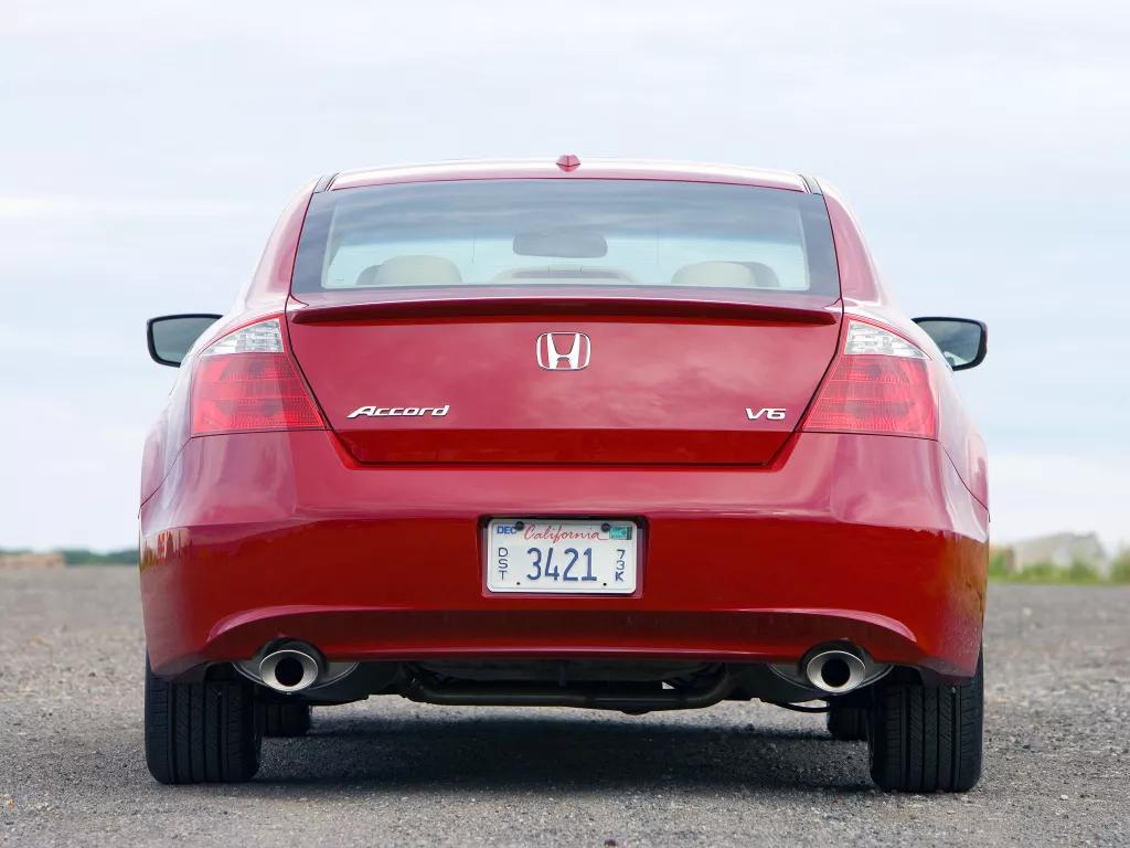 使用双摇臂的最后一代八代雅阁（CP、CU、CS、CW）