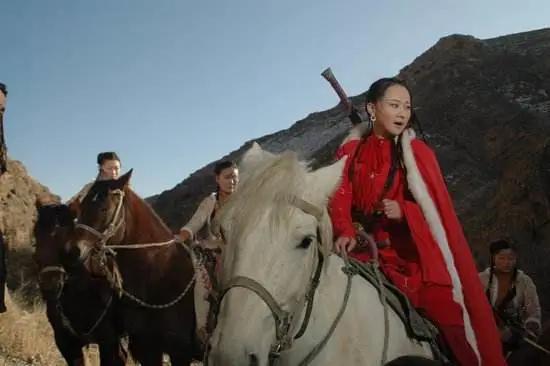 演员设计动作,李连杰主演的少林寺创下多少票房