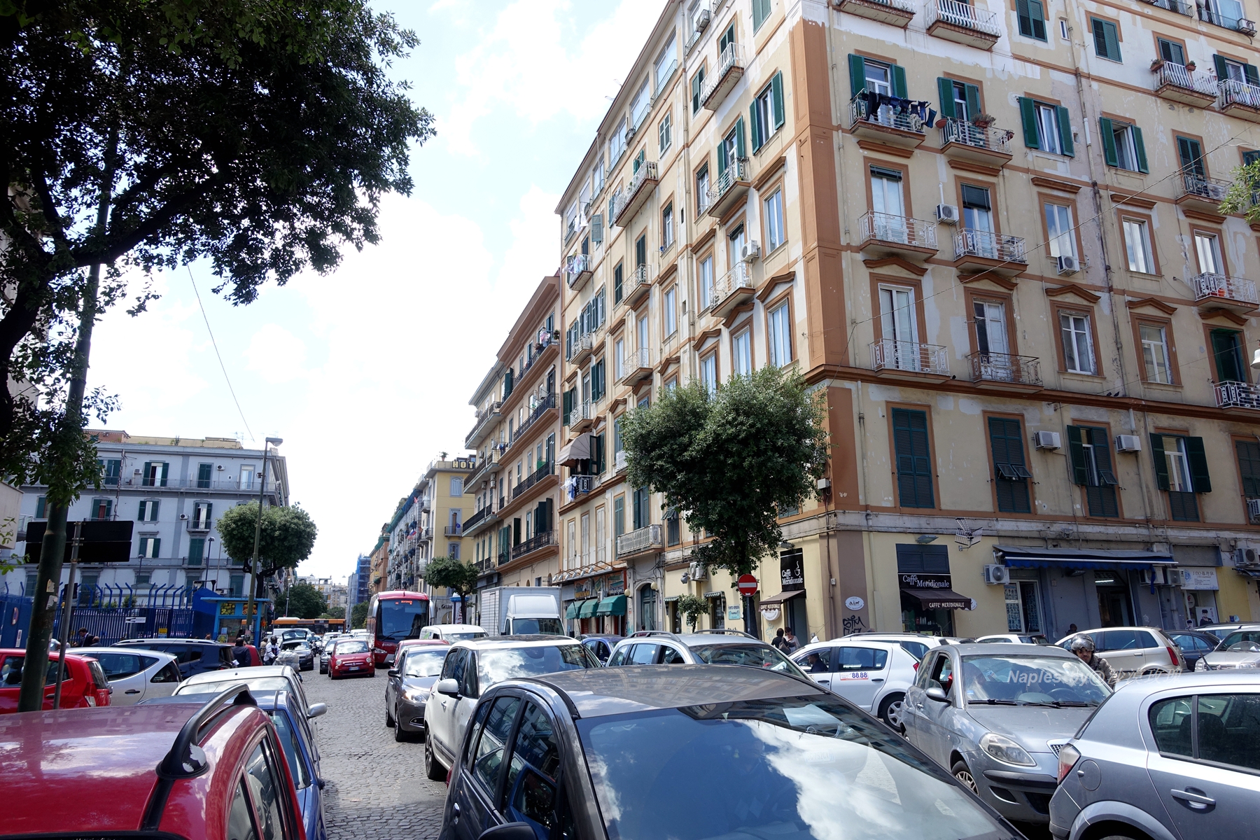 意大利那不勒斯老城市,那不勒斯在意大利的地位