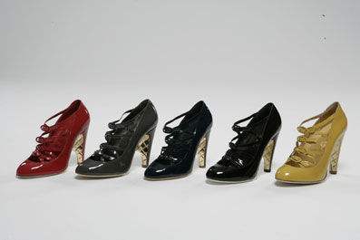 刘雯玛丽珍鞋,文淇和刘雯穿的鞋