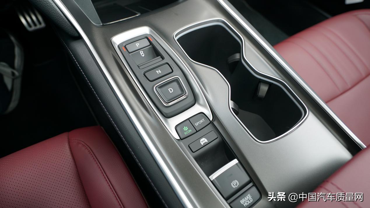 十代半本田雅阁2022款试驾视频,广汽本田雅阁2024款试驾