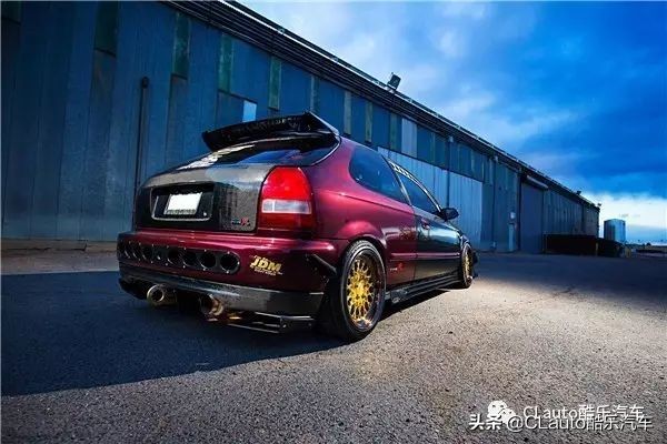 10年本田思域老款,本田10年老思域