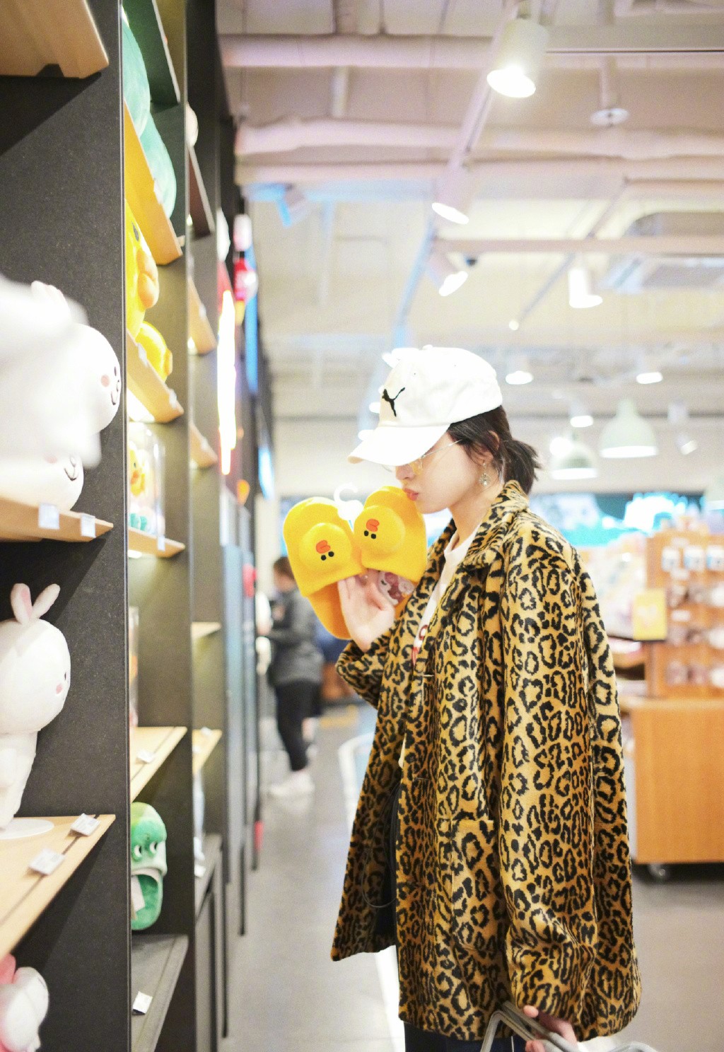 古力娜扎气质高冷,古力娜扎颜值高的穿搭