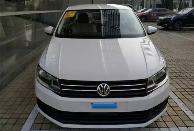 七八万买桑塔纳还是国产的好,家用车适不适合买桑塔纳