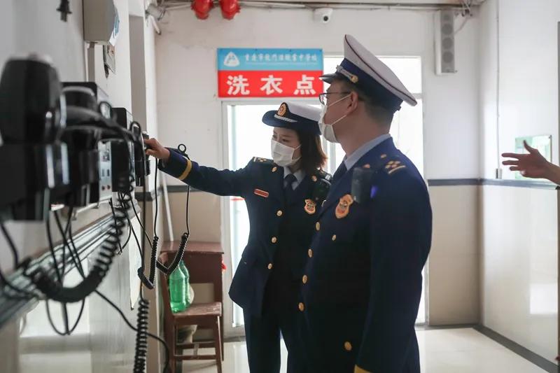 深入学校开展开学前消防安全检查,南岸消防检查