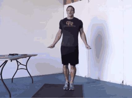 跳绳从小跳到大，你的动作还是有问题|撸铁妹专栏