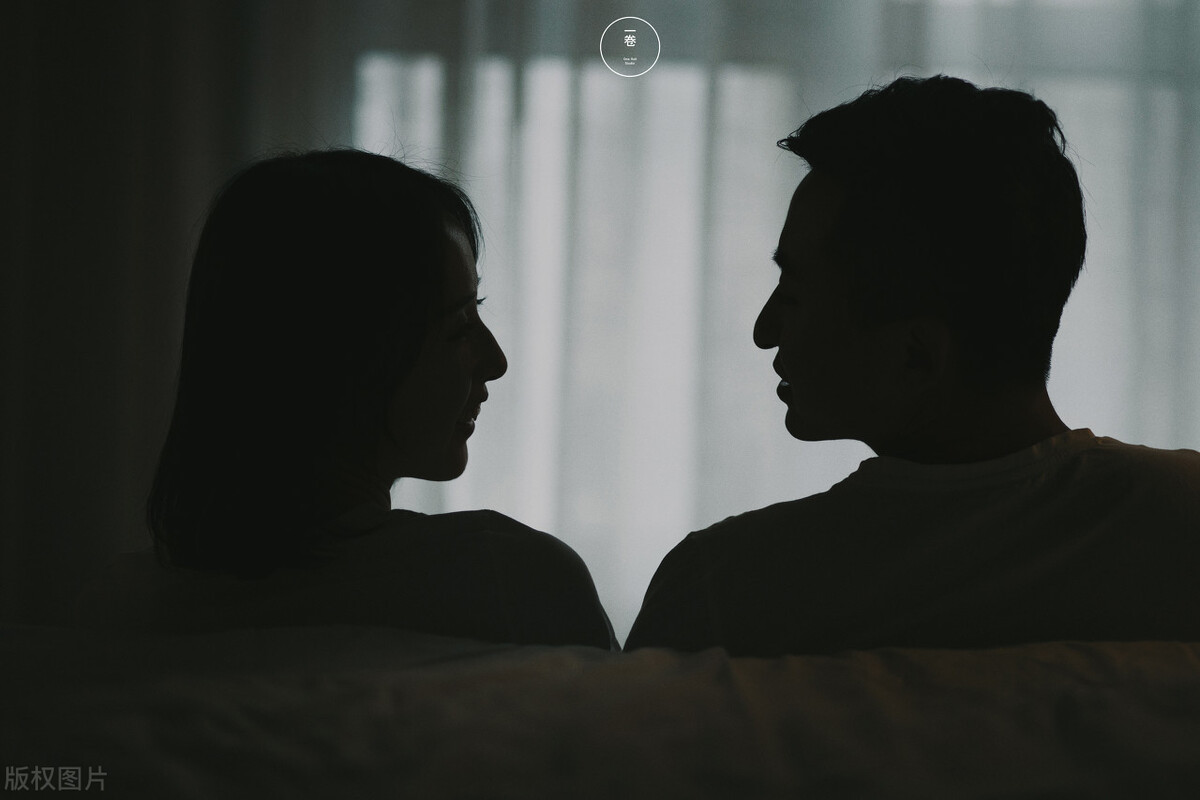 故事：和男友领证前，无意打开他电脑中一段视频，她赶忙设计悔婚